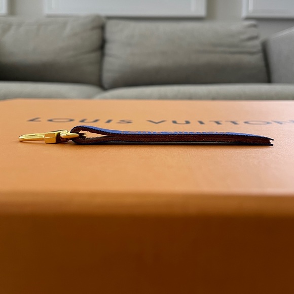 Louis Vuitton Handmade Keychain - Picture 2 of 5